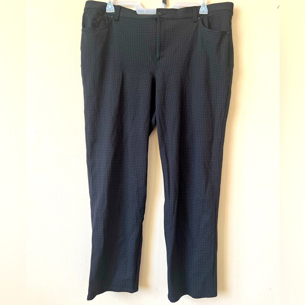 Black/gray print women’s slacks size 18W